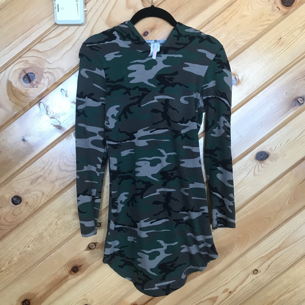 MADE IN USA camo camouflage body-con sleeved dress